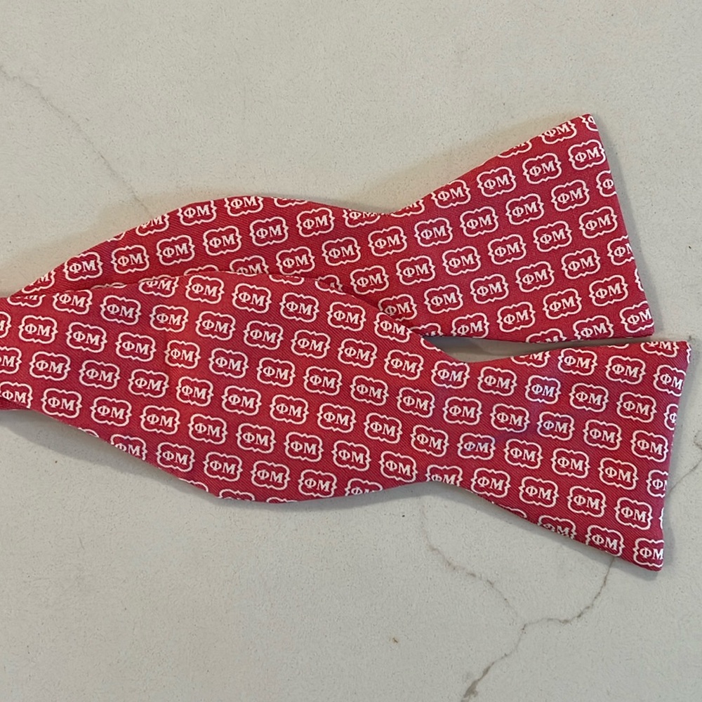 Phi Mu Bow Tie